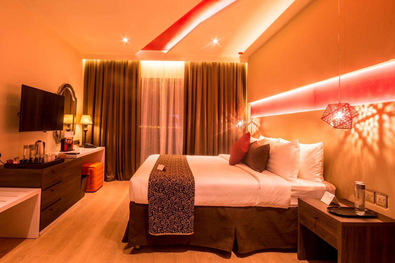 Carnelian - Airport 4* Muscat