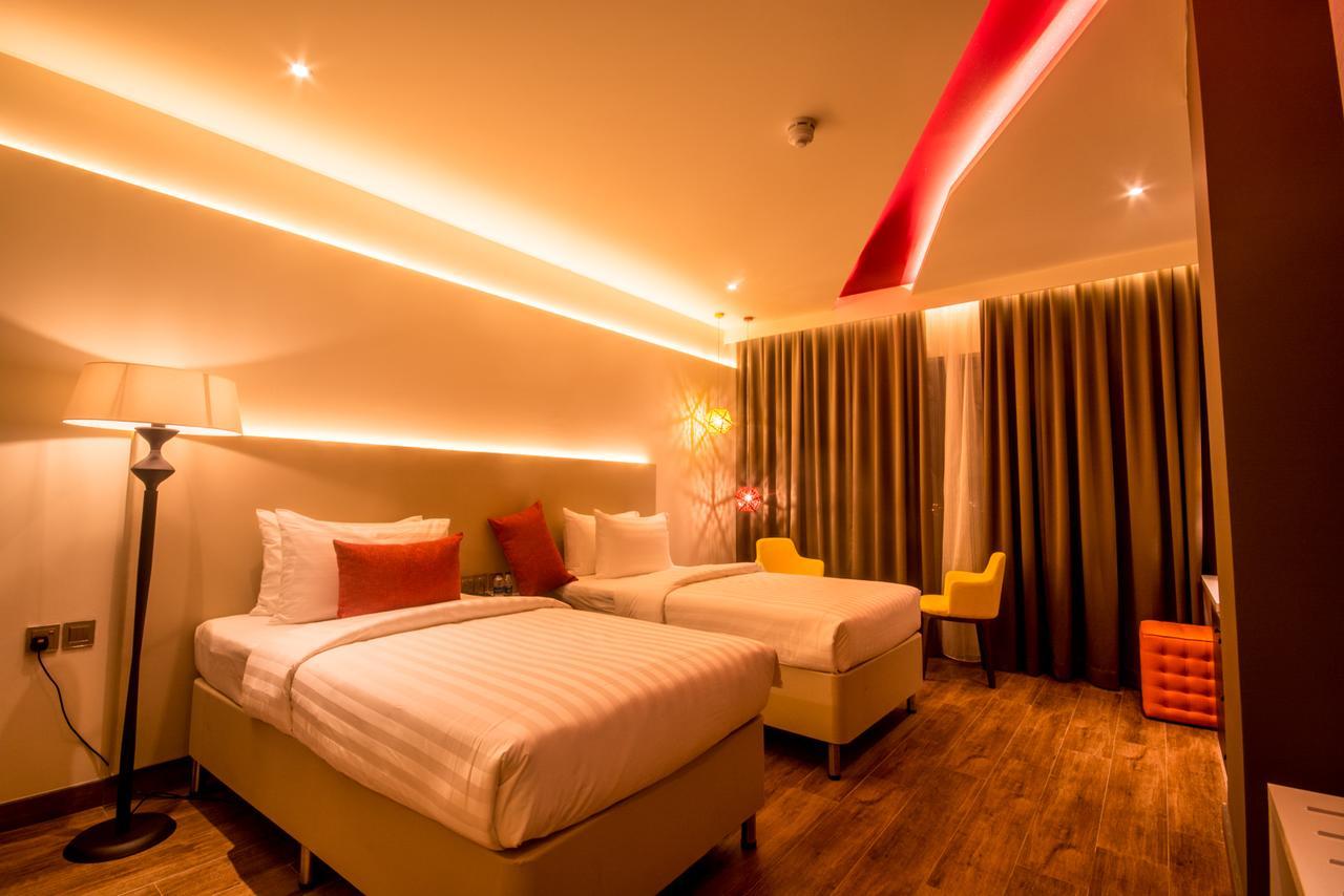 Hotel Carnelian - Airport