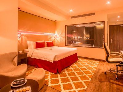 Carnelian - Airport Hotel